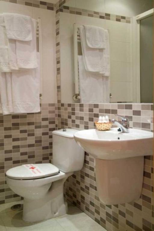 Hostal Colon Getafe Room photo