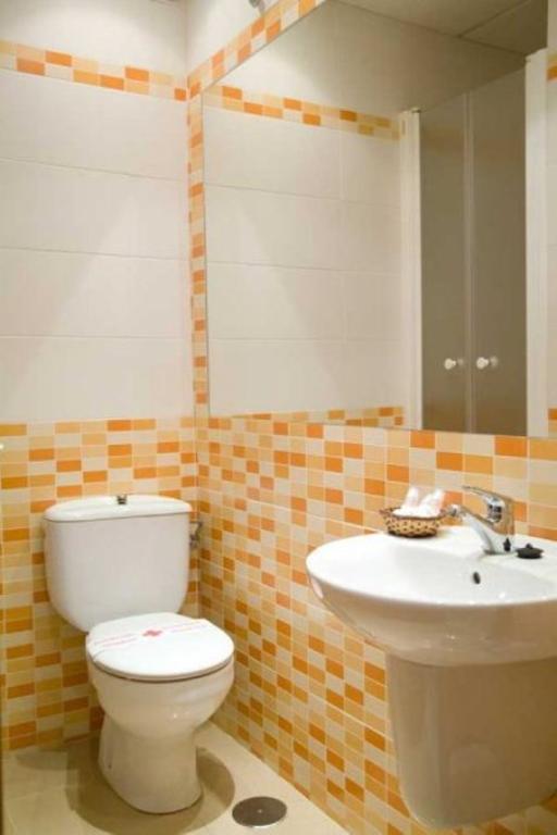 Hostal Colon Getafe Room photo